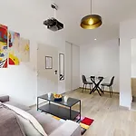 Expat Renting - Le Petit Matabiau - Netflix - Train Station
