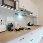 Expat Renting - Le Petit Matabiau - Netflix - Train Station تولوز