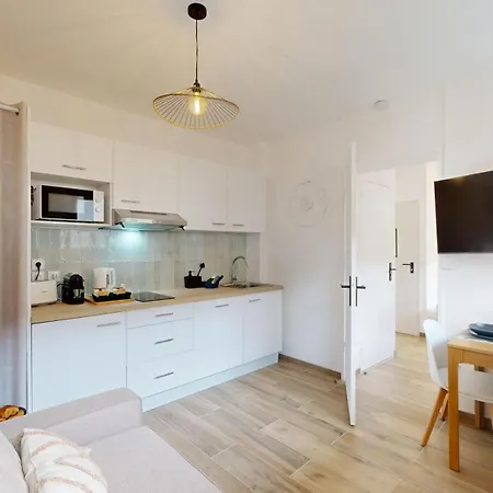 Expat Renting - Le Petit Matabiau - Netflix - Train Station Toulouse