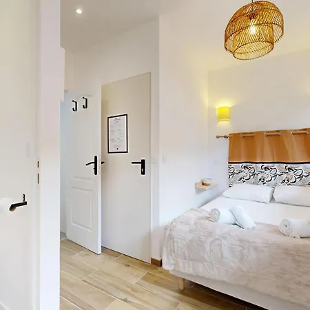 Expat Renting - Le Petit Matabiau - Netflix - Train Station