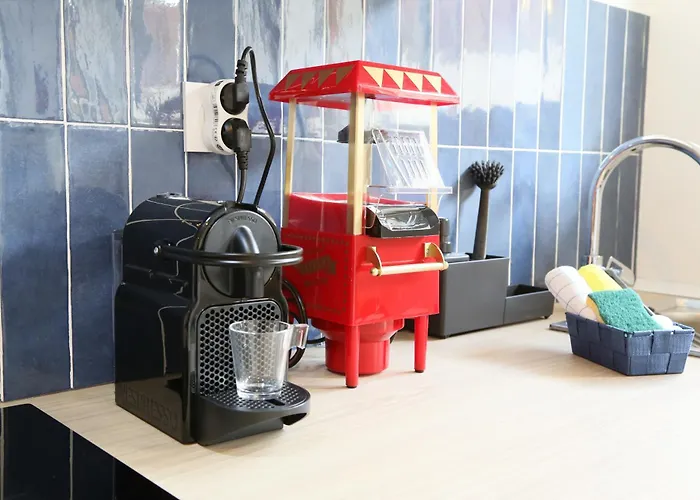 Expat Renting - Le Petit Matabiau - Netflix - Train Station Toulouse